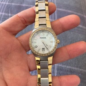 Beautiful women’s Fossil watch